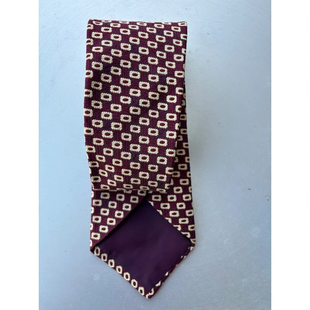 Meeting Street Burgundy Cream Geometric Medallion 100% Silk Tie Made in USA